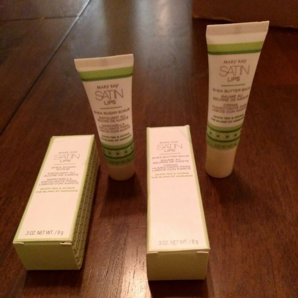 Mary Kay White Tea & Citrus Satin Lip Set - Picture 2 of 2